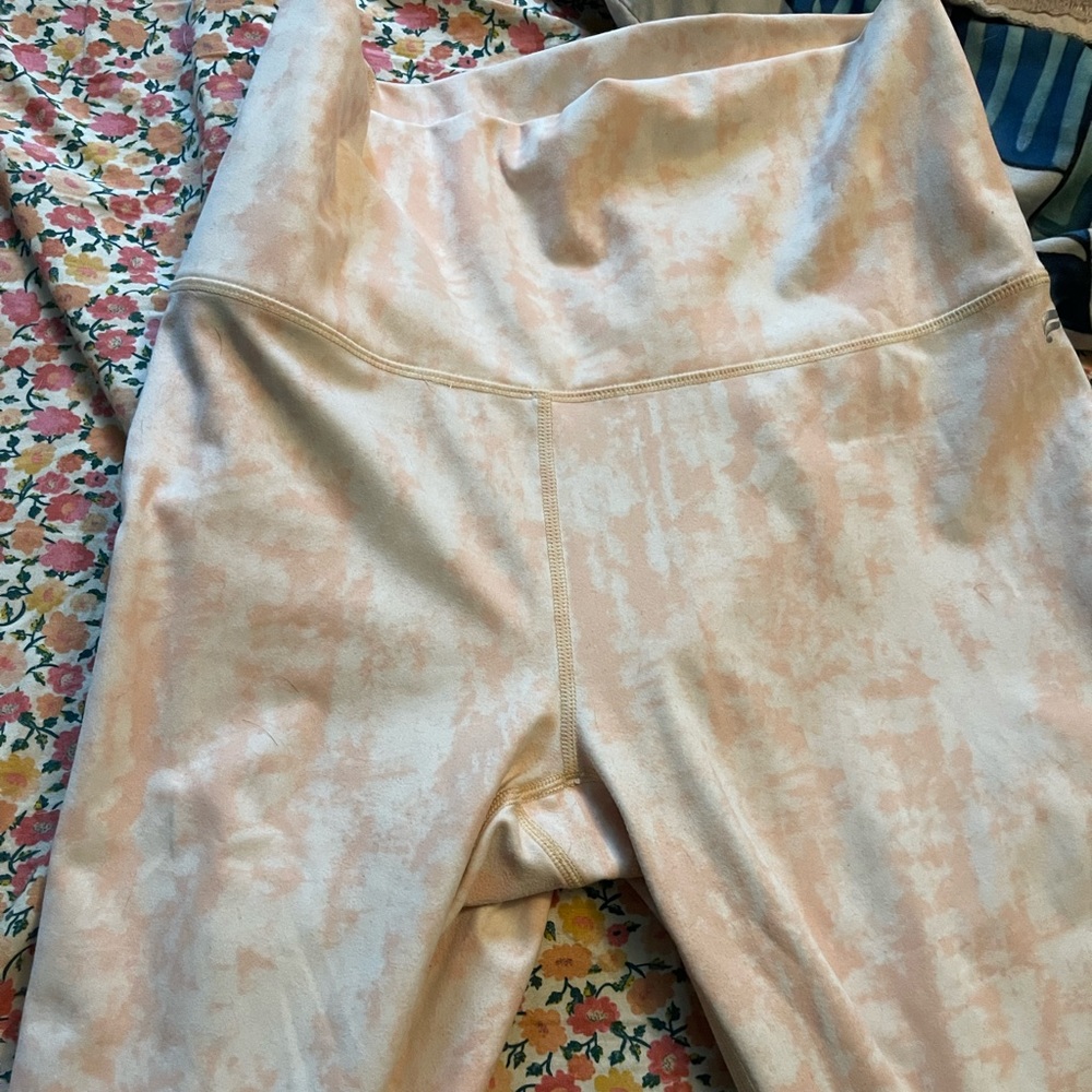 Fabletics Cream Textured leggings